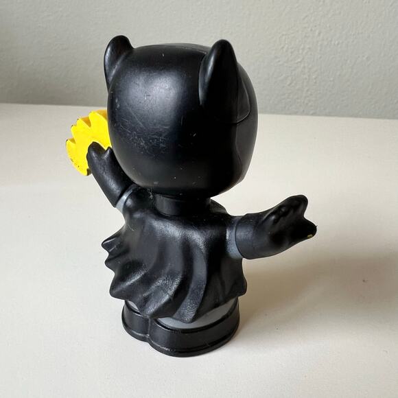 Fisher-Price DC Super Friends Batman and Batmobile 2020 with Police Figure 2016 - Picture 5 of 14